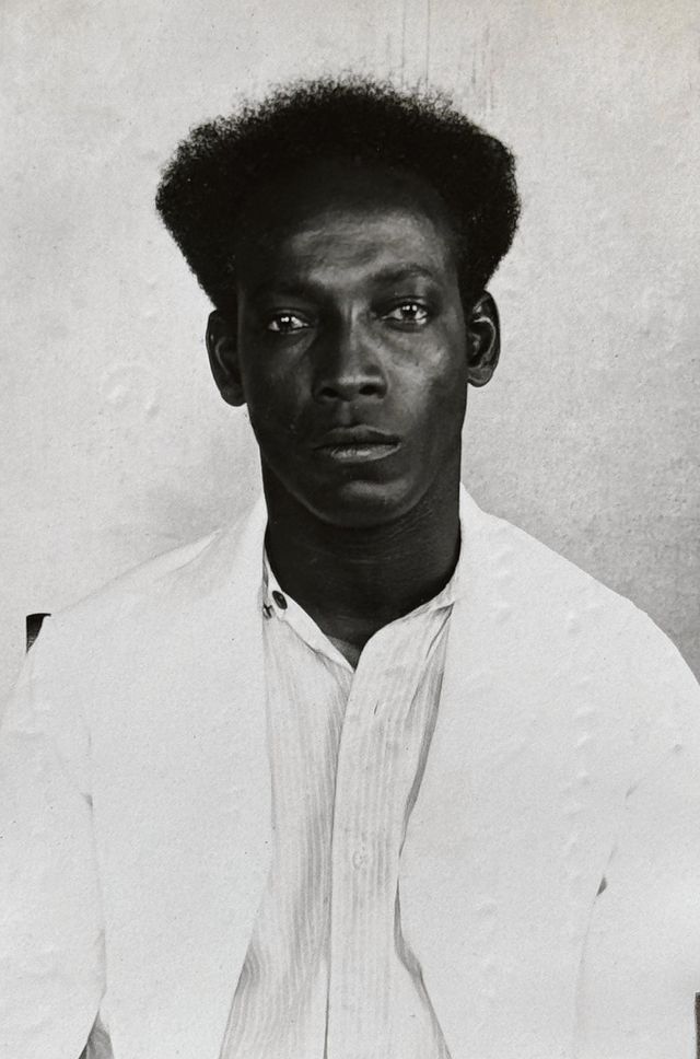 Portret van Anton de Kom gemaakt tijdens zijn gevangenschap in Fort Zeelandia, 1933. 