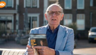 Tv-recensie | Philip Freriks bespreekt op typische wijze de onrustige jaren tachtig: ‘scabreus’