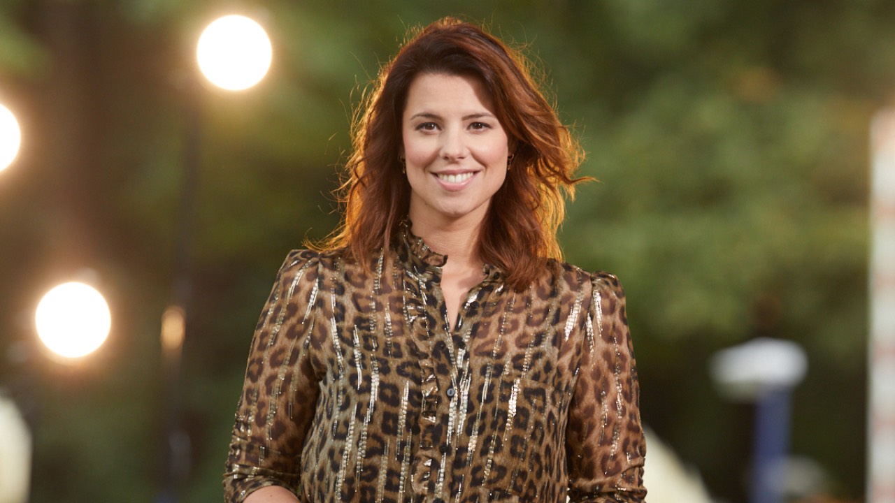 Roos Moggré versterkt het presentatieteam van Pauw & De Wit