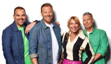 Radio 538 ochtendshow met Tim Klijn, Rick Romijn, Niels van Baarlen en nieuwslezeres Florentien van der Meulen