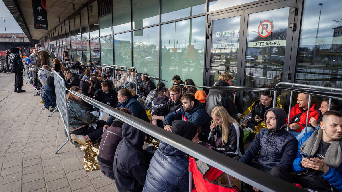 Eerste Lady Gaga-fans maandagavond al op post aan AFAS Dome, rij groeit nu snel aan