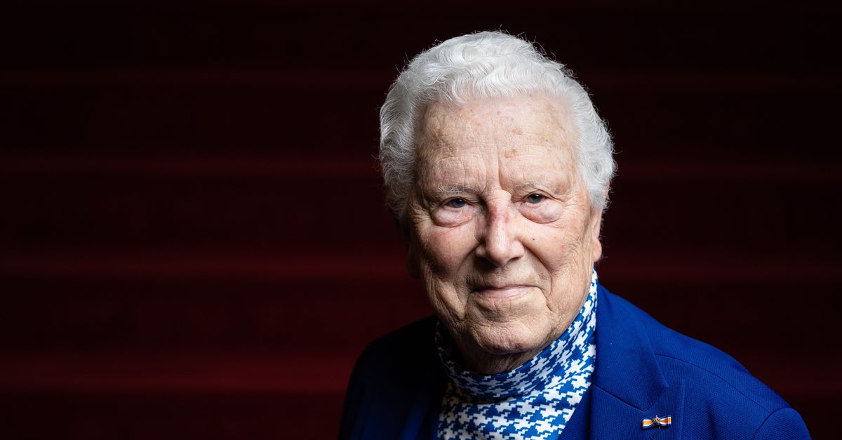 Acteur Paul van Gorcum (91), bekend als ‘de baron’ uit Bassie & Adriaan, overleden