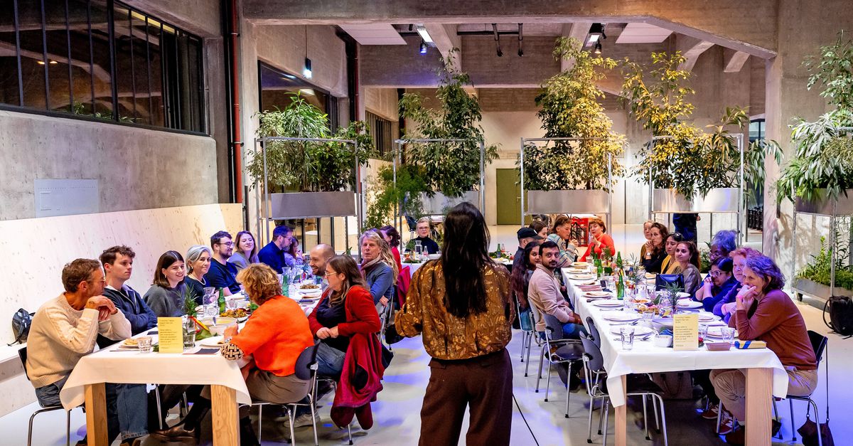 Surinaamse gemeenschap viert onafhankelijkheid: 'Het is vijftig jaar met vallen en opstaan'