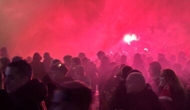 Mars van supporters Feyenoord gestaakt en waterkanon ingezet, ook bij stadion inzet ME - Rijnmond