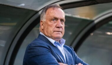 Vurig pleidooi Advocaat voor Sneijder bij Ajax