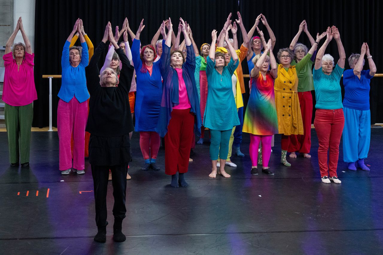 Repetitie van ‘Age on Stage’, een project van de Reisopera en de Zweedse choreografe Charlotta Öfverholm.