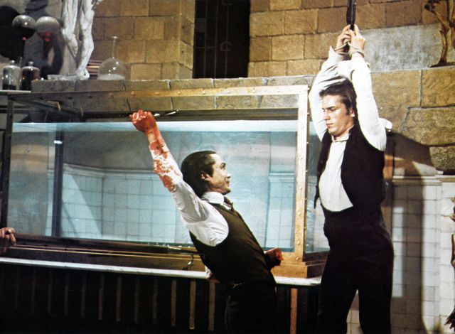 Udo Kier (links) en Joe Dallesandro in ‘Andy Warhols Frankenstein’, 1973. 