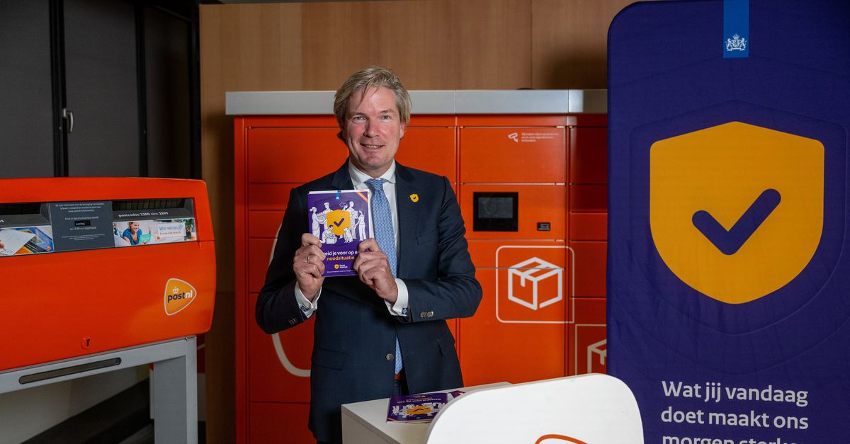 'Het is geen oorlog maar ook geen vrede', schrijft de overheid in een boekje dat straks bij u op de mat valt