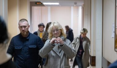 ‘Kunst is de enige taal waarmee je je in Rusland kan uiten’, zei zanger Diana Loginova. Nu is ze gevlucht