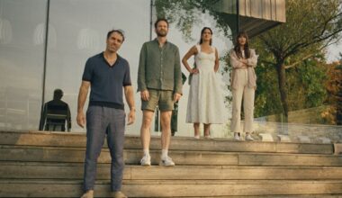 Beste vrienden Michael Angelo Covino en Kyle Martin maakten een film  over een open relatie: “Het is altijd een slecht idee om je met het huwelijk van je beste vriend te bemoeien”