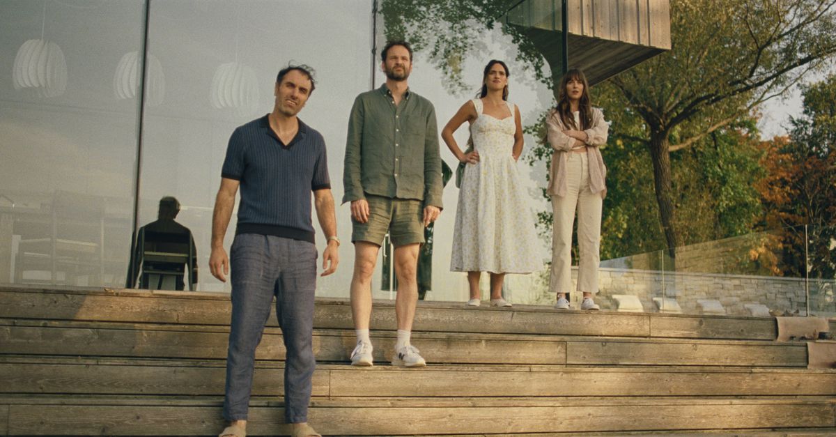 Beste vrienden Michael Angelo Covino en Kyle Martin maakten een film  over een open relatie: “Het is altijd een slecht idee om je met het huwelijk van je beste vriend te bemoeien”