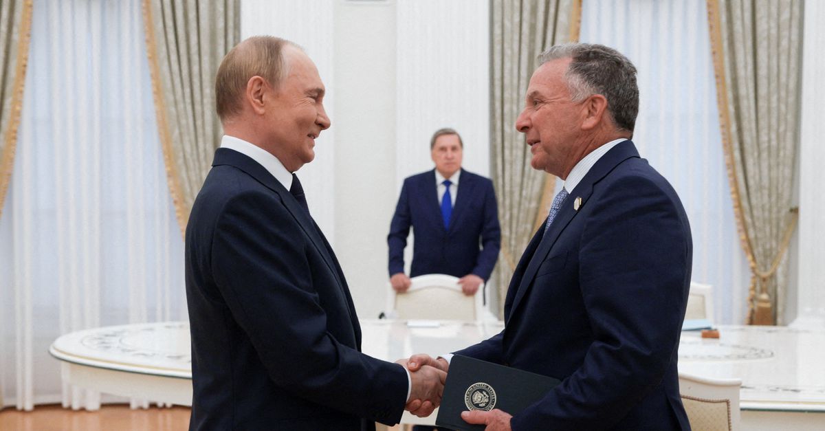 Witkoff adviseerde het Kremlin hoe Trump te paaien – maar wie lekte dat gesprek?