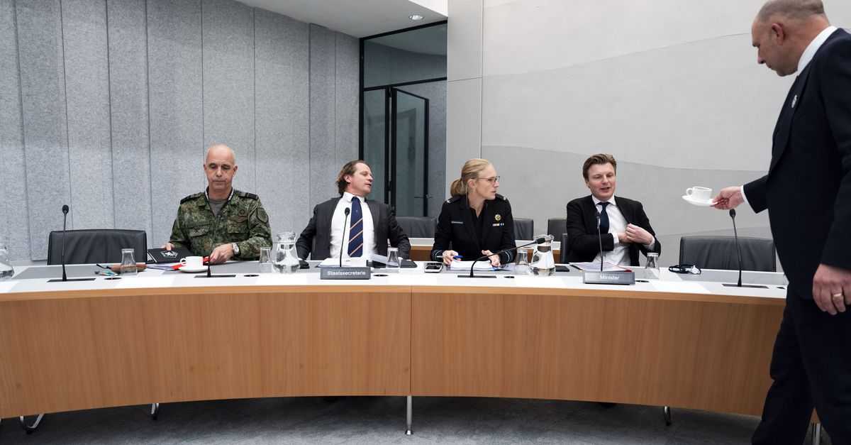 Brekelmans deelt tijdens Kamerdebat nieuwe details over drone-incidenten van afgelopen weekend