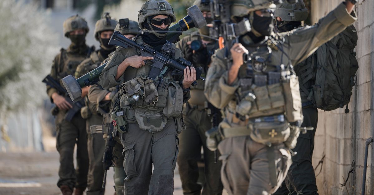 Israëlische leger valt stad en dorpen op bezette Westoever binnen, verdrijft Palestijnen uit huizen