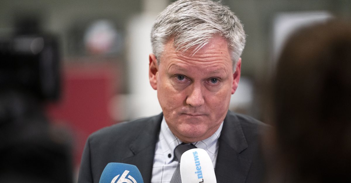 Burgemeester Venlo wordt lokaal bedreigd vanwege een azc, sinds de PVV-fractie zich ermee bemoeit