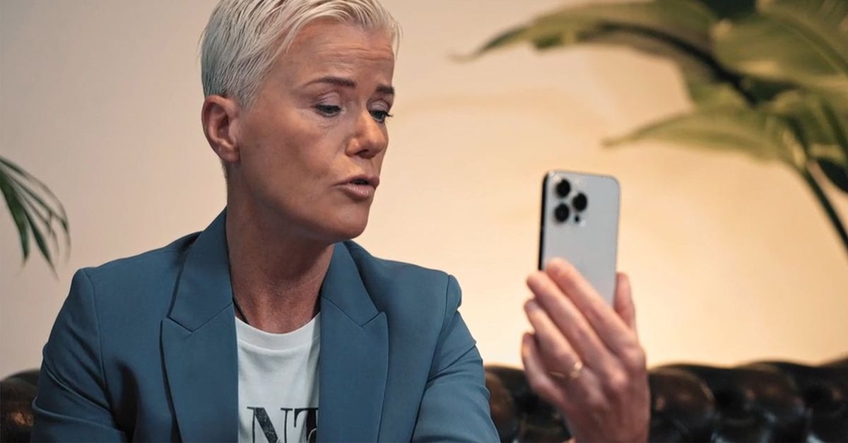 Tv-recensie | Ellie Lust voert empathische slechtnieuwsgesprekken met mensen die online zijn opgelicht