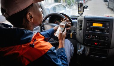 Scannen, rennen, brengen: in de dagen rond Black Friday bezorgt Colin 250 pakketten per dag
