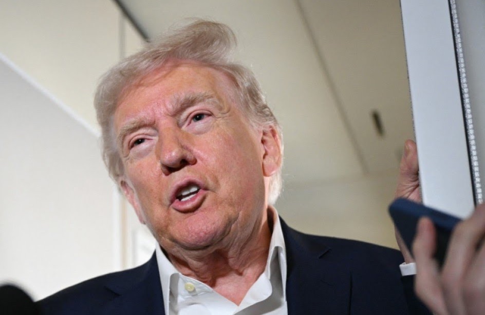 Trump dag 284: Trump haalt 3000 troepen terug uit Roemenië, wil afschaffing filibuster, gegevens van meer dan 4000 gedetineerde immigranten kwijt, Noem ontkent onterechte arrestaties, vrouw Miller dreigt criticus met deportatie, Trump noemt Biden 'crimineel'