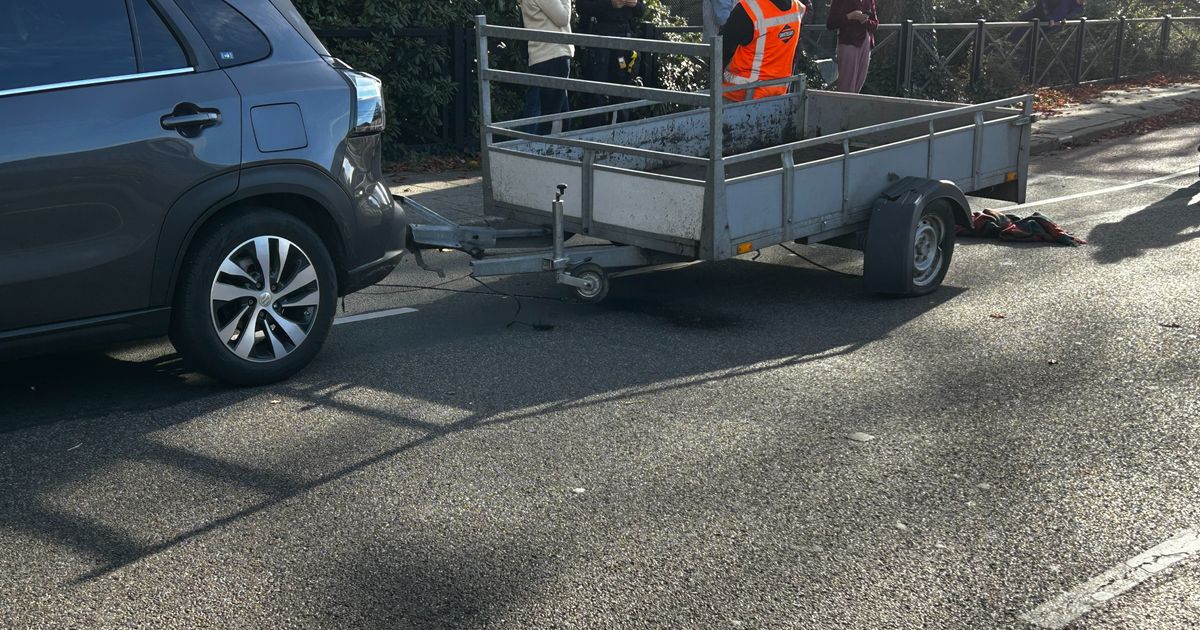 Aanhanger raakt kinderwagen bij ongeluk in Rijssen, kind met spoed naar ziekenhuis - RTV Oost