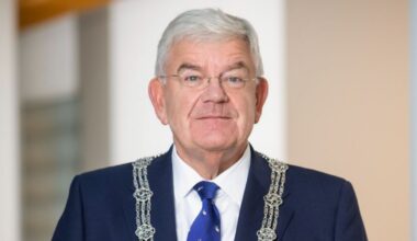 Jan van Zanen kan door als burgemeester van Den Haag: 'Ik ga er weer voor'