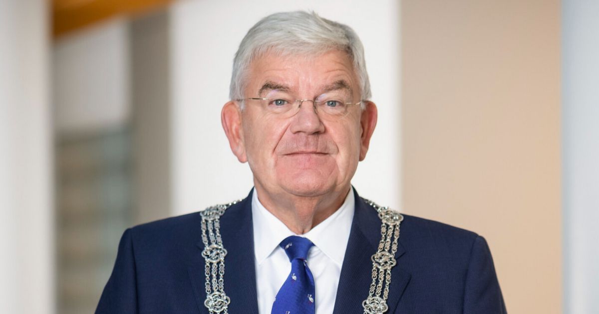 Jan van Zanen kan door als burgemeester van Den Haag: 'Ik ga er weer voor'