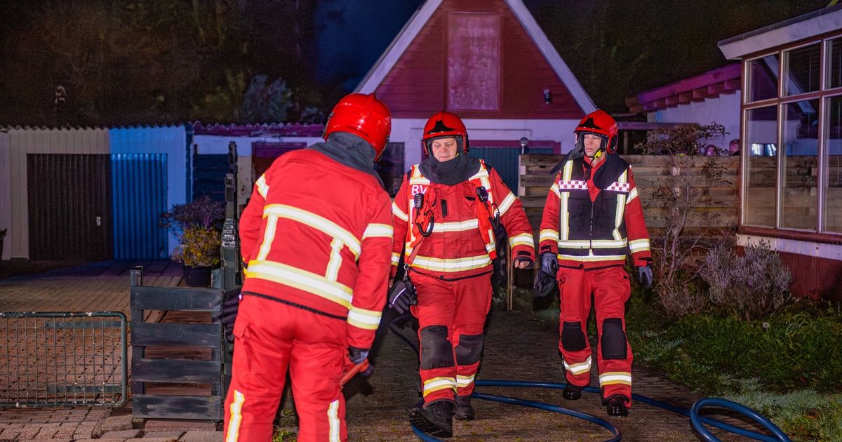 112-nieuws: Schuurtje met kippen in Winschoten brandt uit - RTV Noord
