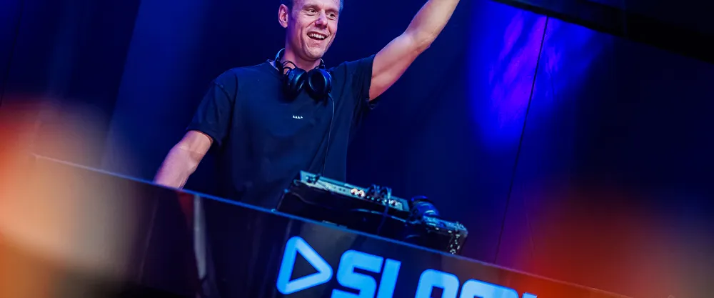 38 Artiesten bundelen krachten op Slam