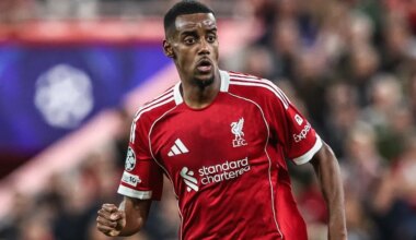 Britse pers vernietigend over Isak bij Liverpool