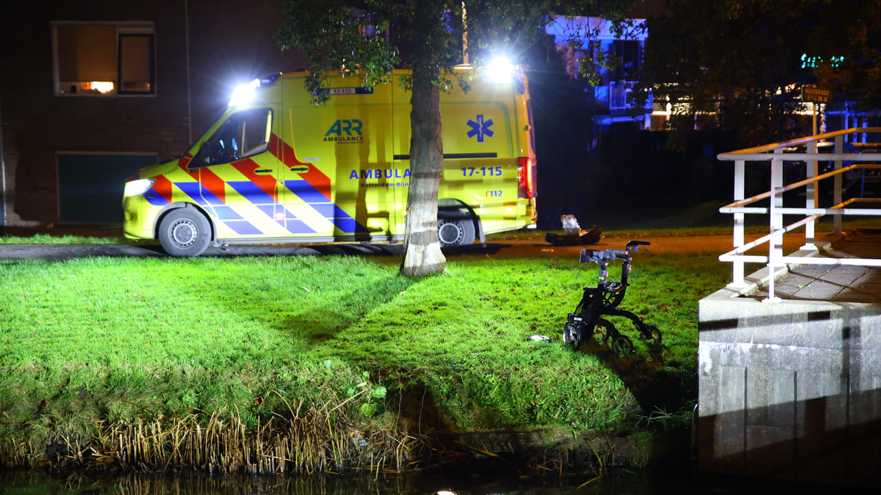 Hulpdiensten rukken massaal uit voor persoon te water in Maasland - WOS Nieuws