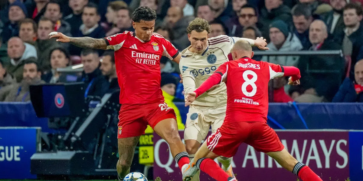 Ajax-fans op X zeer kritisch op Godts