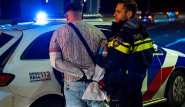 Vrouw ernstig gewond door beschieting op Kralingseplein, twee mannen gearresteerd - Rijnmond