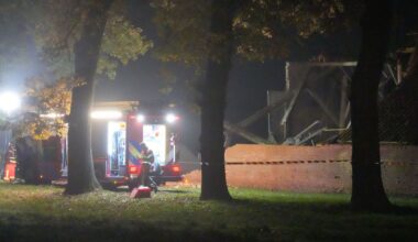 Dode en gewonde na instorten boerenschuur in Bellingwolde - RTV Noord