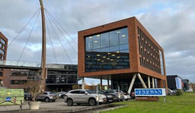 Twents bouwbedrijf voor 37 miljoen overgenomen: 200 werknemers verhuizen mee - RTV Oost