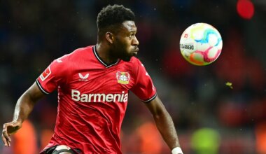 Fosu-Mensah uikt mogelijk op bij Sheffield Wednesday
