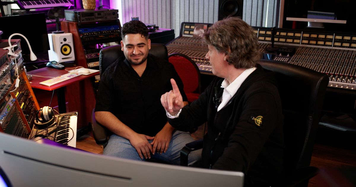 Zanger Ammar zag zijn leven compleet veranderen: van dakloos naar Gouden Plaat