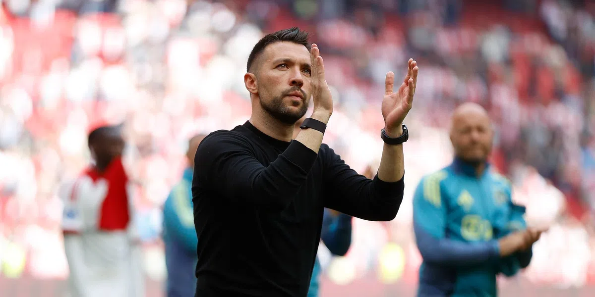 'Farioli ontsloeg amateuristisch Ajax, ook Kroes woedend om organisatie'