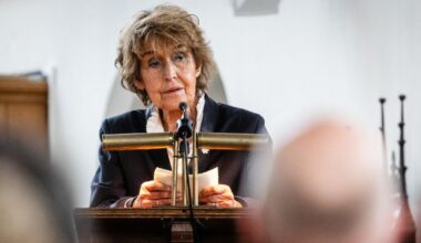 Schrijfster Yvonne Keuls (93) overleden: 'Nederland verliest met haar een groot schrijver'