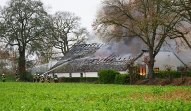 112-nieuws: Boerderij Ter Apel volledig uitgebrand • Politie zoekt getuigen van explosie Veendam