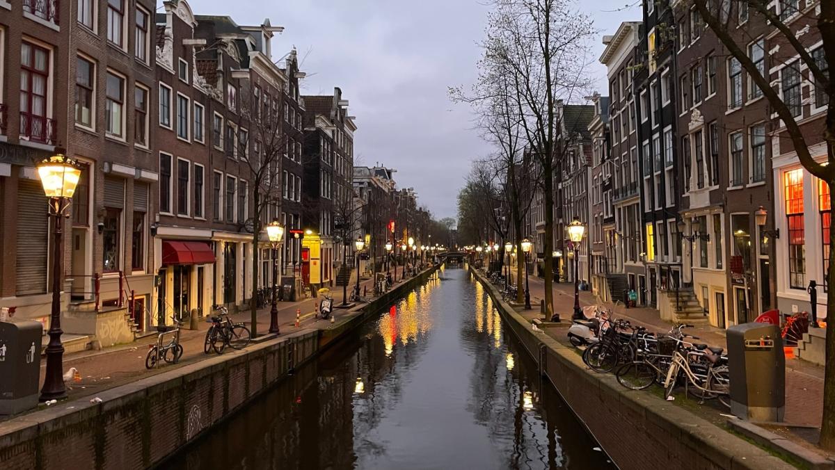 Gemeente wil panden in binnenstad opkopen om overlast toerisme tegen te gaan