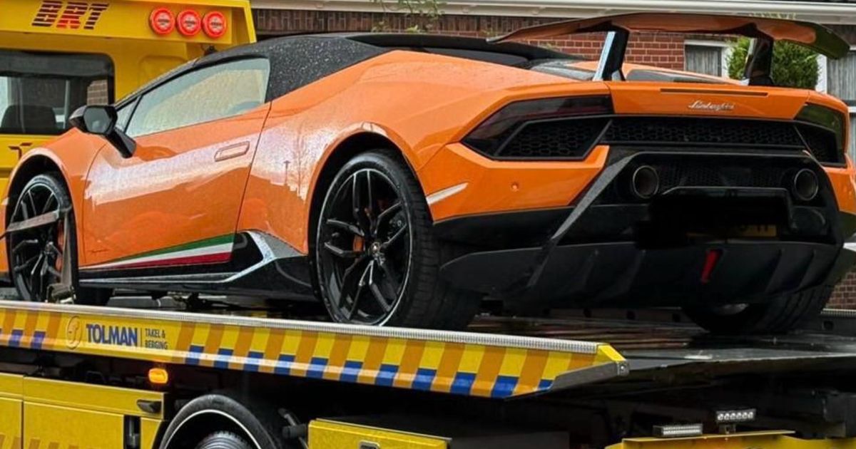 Aanhouding voor fraude met aardbevingssubsidie, dure auto's in beslag genomen