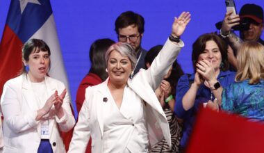 Communist Jara en extreemrechtse Kast gaan uitmaken wie de nieuwe president van Chili wordt
