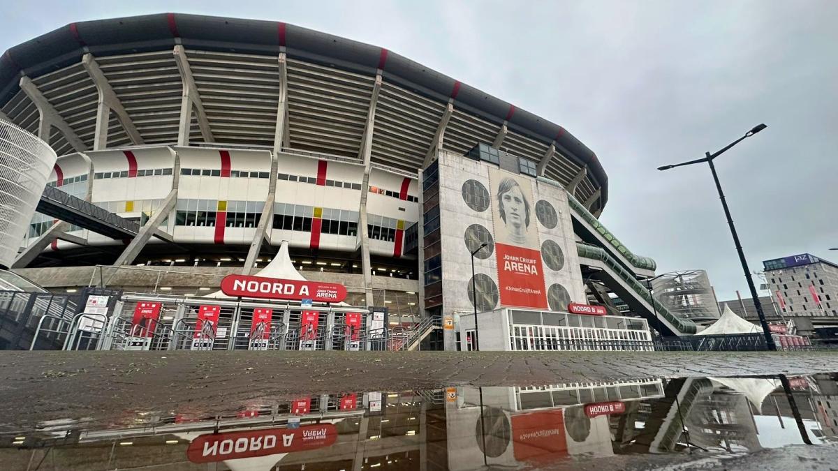 Ajax-fans dumpen massaal kaarten voor duel met FC Groningen na reeks verliezen