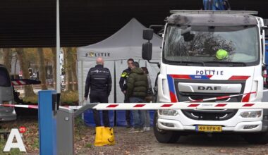 Lichaam in gracht Heemstedestraat is van 38-jarige vrouw, ook auto in water aangetroffen