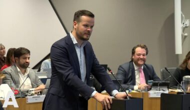 VVD wil na verkiezingen minder Amsterdammers in de bijstand en meer parkeergarages