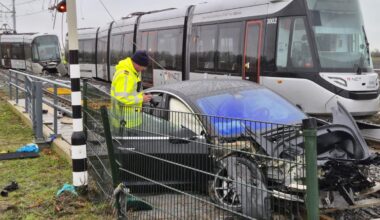 Amsterdammer (22) opgepakt na aanrijding met tram in Uithoorn