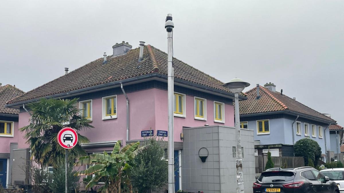 Explosie bij beveiligingscamera in Floradorp, halve dag na plaatsing - AT5