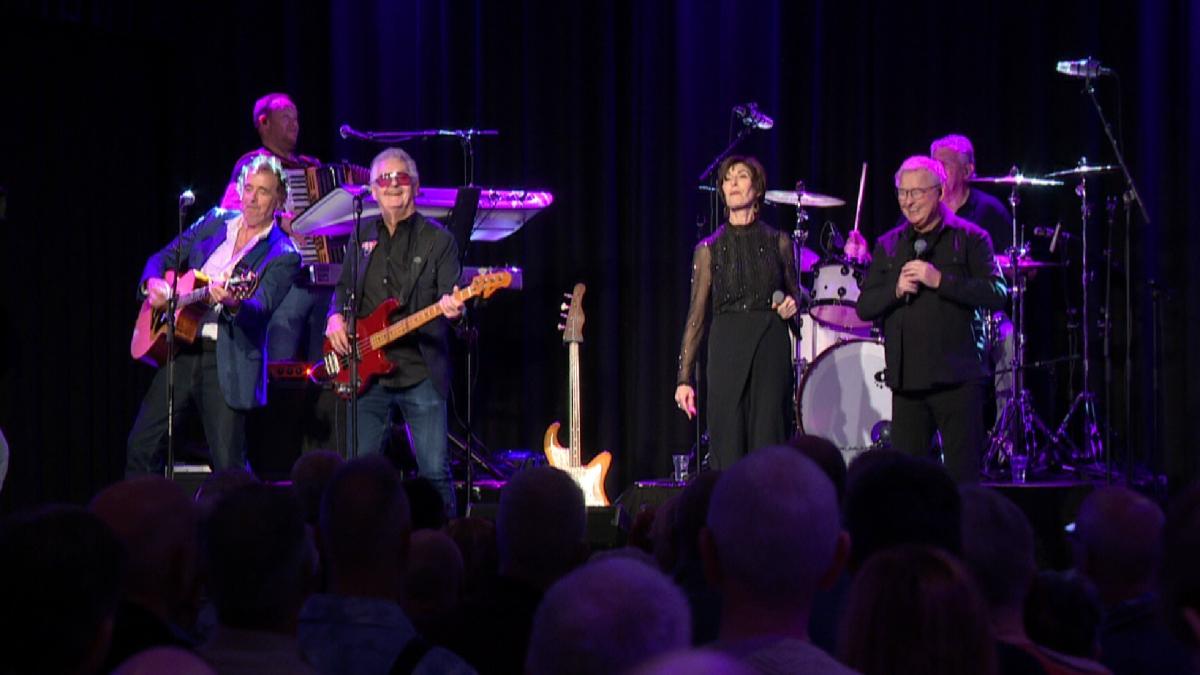 BZN na 18 jaar weer op het podium als grote verrassing voor de fans