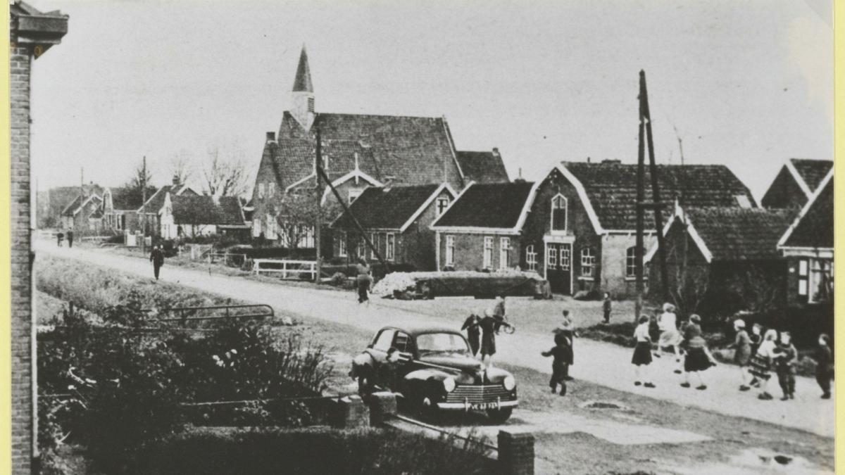 Ook in Noord-Holland werd ooit een dorpje van de kaart geveegd voor de industrie