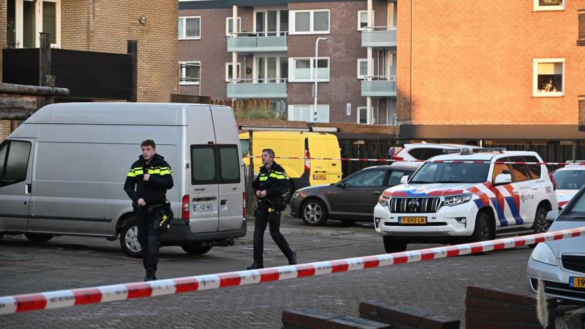 Overleden persoon gevonden op straat in Egmond