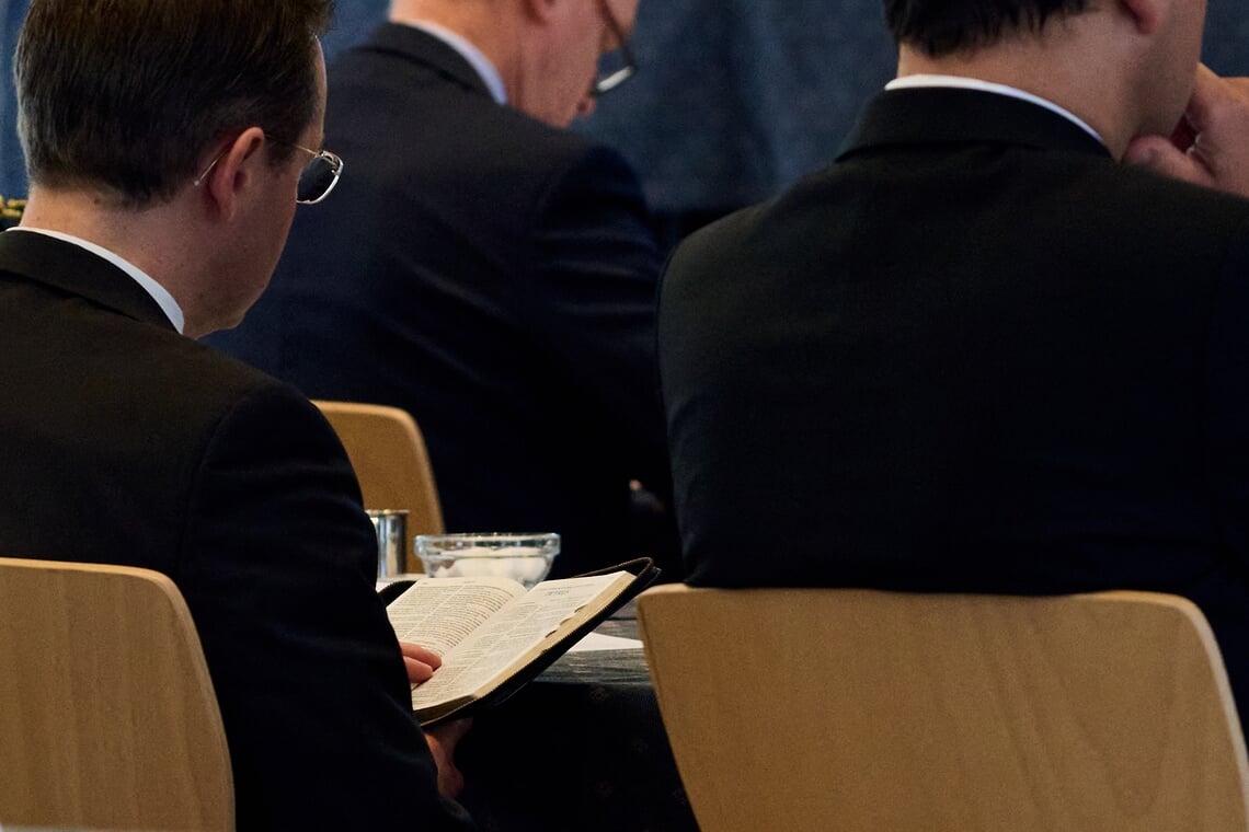 Bezwaarde christelijk-gereformeerden zetten cruciale stap. ‘Duidelijke koers in verwarrende tijden’